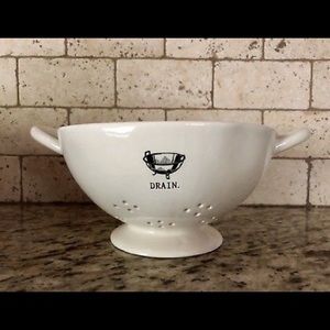Rae Dunn Icon colander